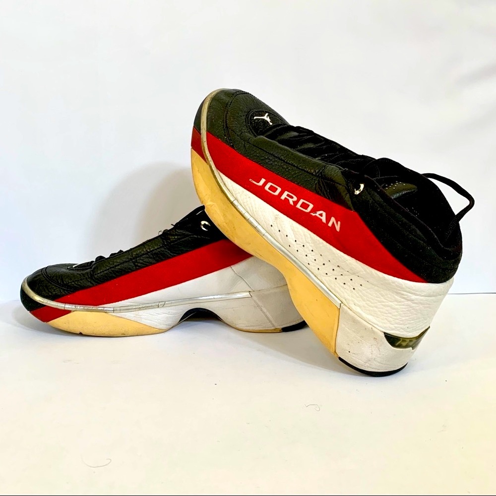 Jordan Sz 12 Retro Style Black Red White